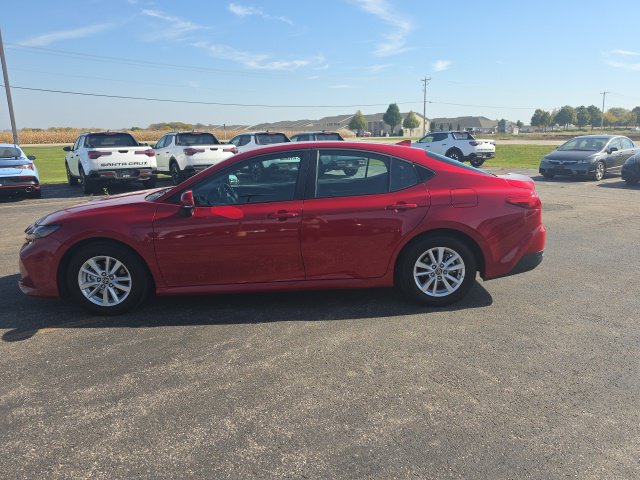 Used 2025 Toyota Camry LE FWD image 4