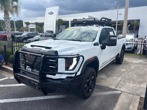 Used 2024 GMC Sierra 2500 AT4 w/ AT4 Premium Plus Package AWD/4WD image 15
