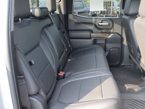 Used 2021 Chevrolet Silverado 1500 LT Trail Boss w/ Convenience Package II AWD/4WD image 33