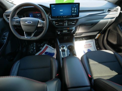 New 2025 Ford Escape ST-Line w/ Tech Pack #1 AWD/4WD image 8