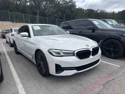 Used 2023 BMW 530i w/ Premium Package RWD image 2