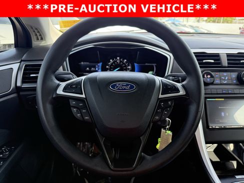 Used 2013 Ford Fusion SE image 22