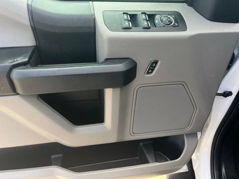Used 2018 Ford F150 XL w/ Equipment Group 101A Mid AWD/4WD image 5