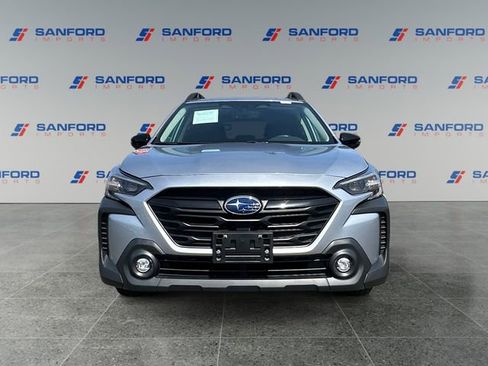 Used 2024 Subaru Outback Onyx Edition AWD/4WD image 8
