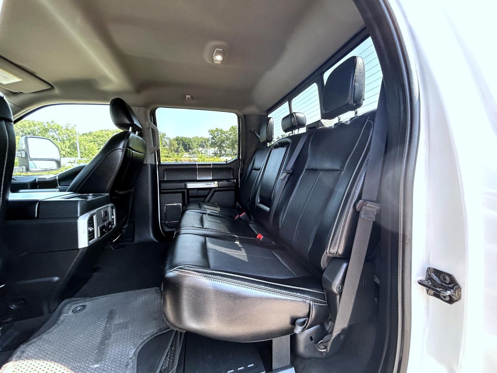 Used 2021 Ford F350 4x4 Crew Cab Super Duty image 19