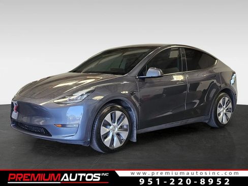Used 2022 Tesla Model Y Long Range AWD/4WD image 1