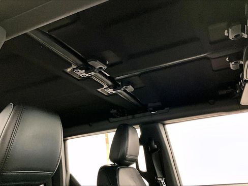 Certified 2022 Ford Bronco Wildtrak image 21