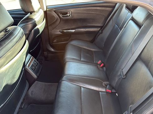 Used 2015 Toyota Avalon XLE Touring image 10