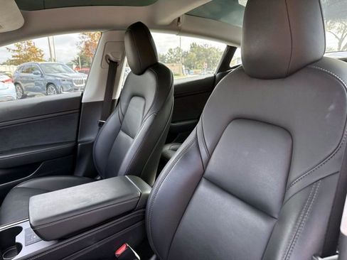 Used 2021 Tesla Model 3 Standard Range Plus image 19