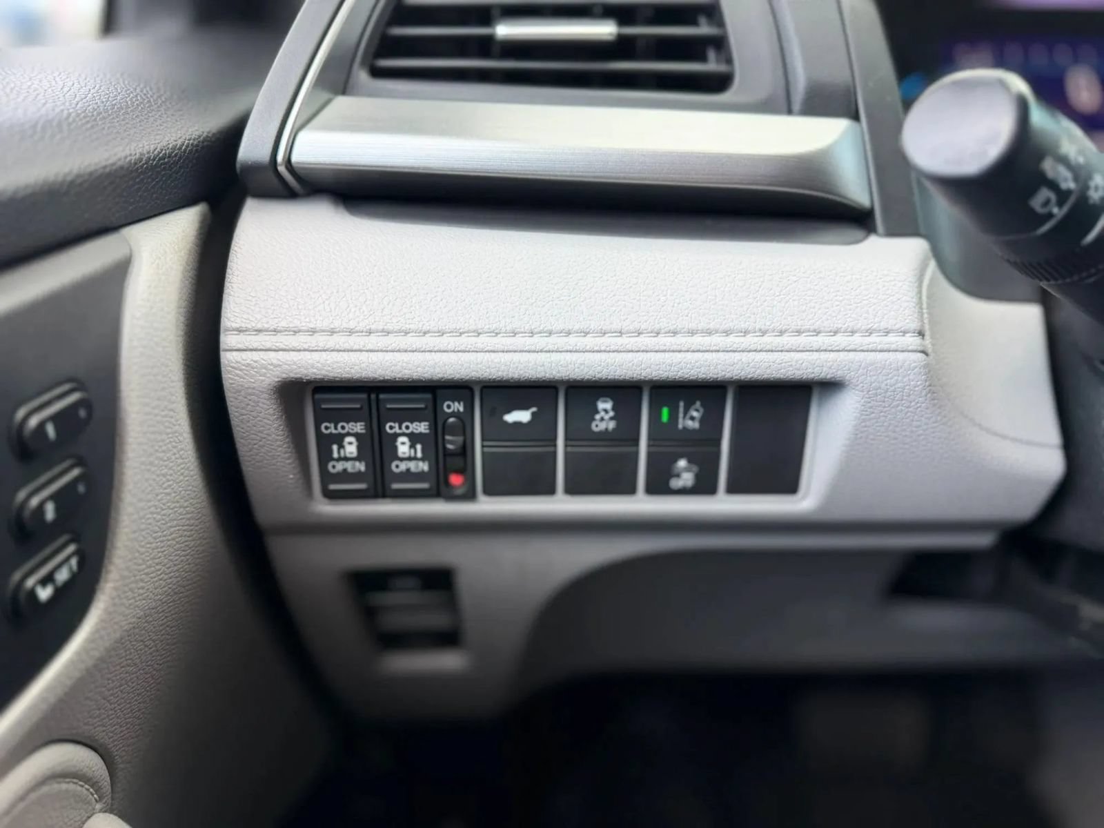 Used 2019 Honda Odyssey EX-L image 24
