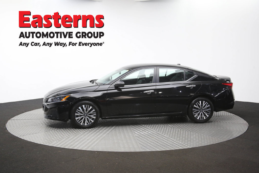 Used 2024 Nissan Altima 2.5 SV FWD image 61