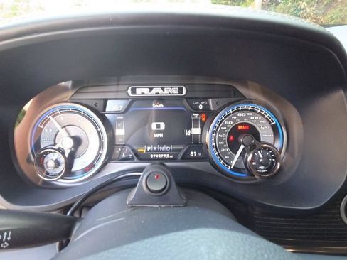 Used 2021 RAM 1500 Limited AWD/4WD image 16