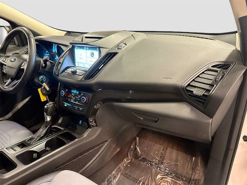 Used 2018 Ford Escape SE w/ SE Sport Appearance Package image 33