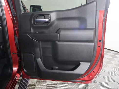 Used 2020 Chevrolet Silverado 1500 LT w/ LT Value Package image 18