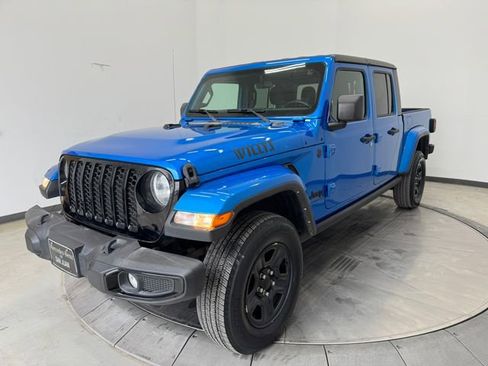 Used 2022 Jeep Gladiator Willys image 28