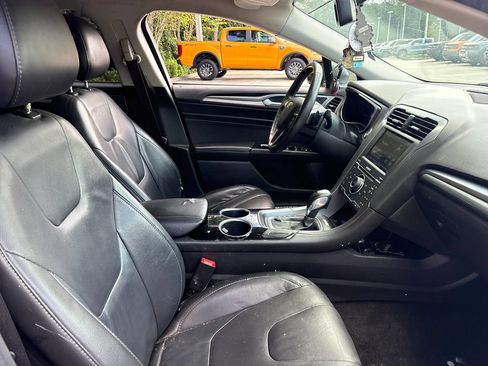 Used 2013 Ford Fusion Titanium FWD image 28