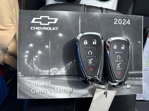 Used 2024 Chevrolet Blazer LT w/ Convenience Package image 24