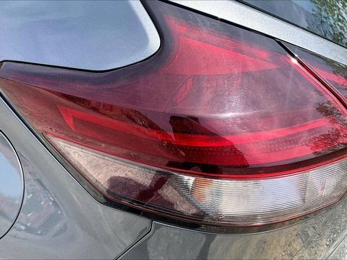 Used 2021 Nissan Kicks S FWD image 29