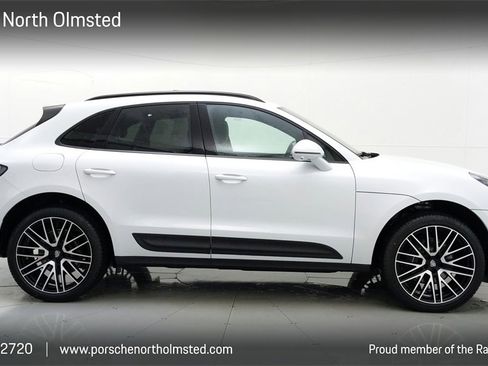 Used 2022 Porsche Macan image 1