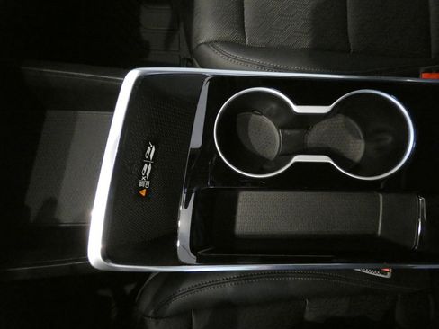 Used 2025 Chevrolet Equinox LT w/ Convenience Package II image 16