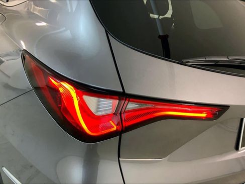 Used 2022 Acura MDX SH-AWD w/ Technology Package image 29