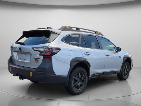 Used 2025 Subaru Outback Wilderness AWD/4WD image 6