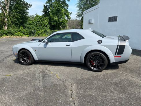 Used 2021 Dodge Challenger R/T Scat Pack image 9