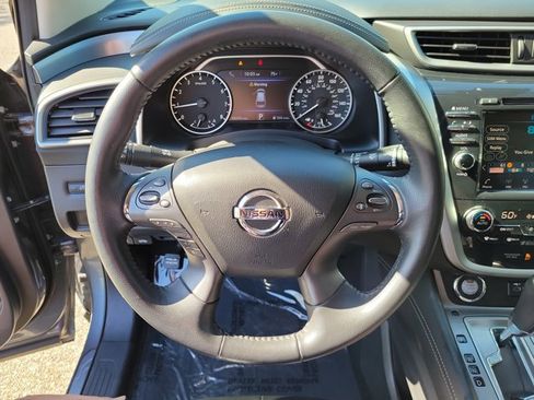 Used 2022 Nissan Murano SV image 24