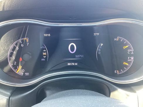 Used 2018 Jeep Grand Cherokee Limited AWD/4WD image 12