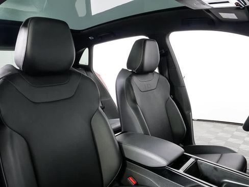 Used 2023 Volkswagen ID.4 Pro S image 23