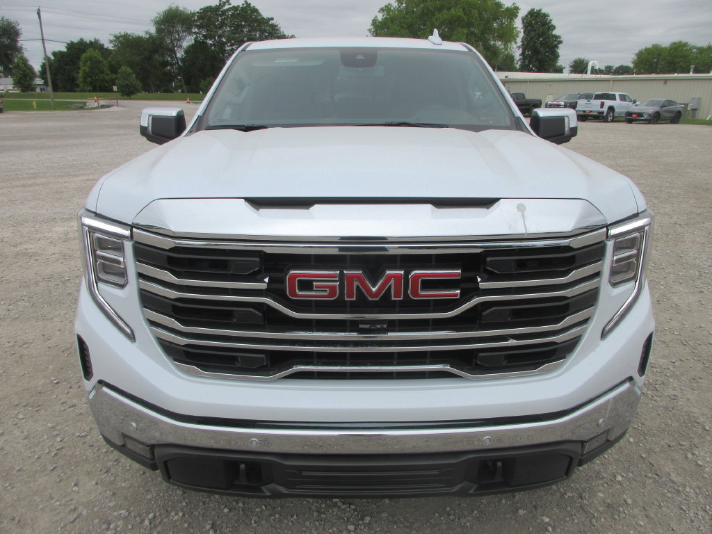 New 2026 GMC Sierra 1500 SLT w/ SLT Premium Plus Package AWD/4WD image 11