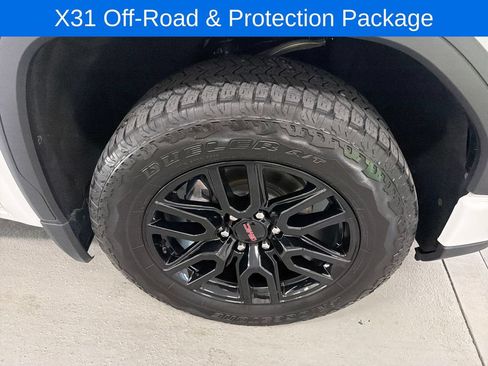 Used 2024 GMC Sierra 1500 Elevation AWD/4WD image 4