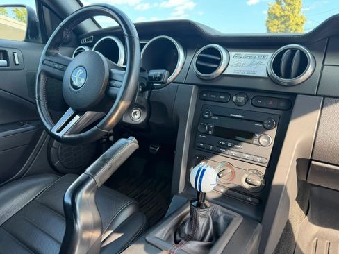 Used 2007 Ford Mustang Shelby GT500 RWD image 22