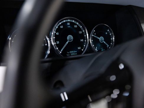 Used 2019 Rolls-Royce Cullinan image 46