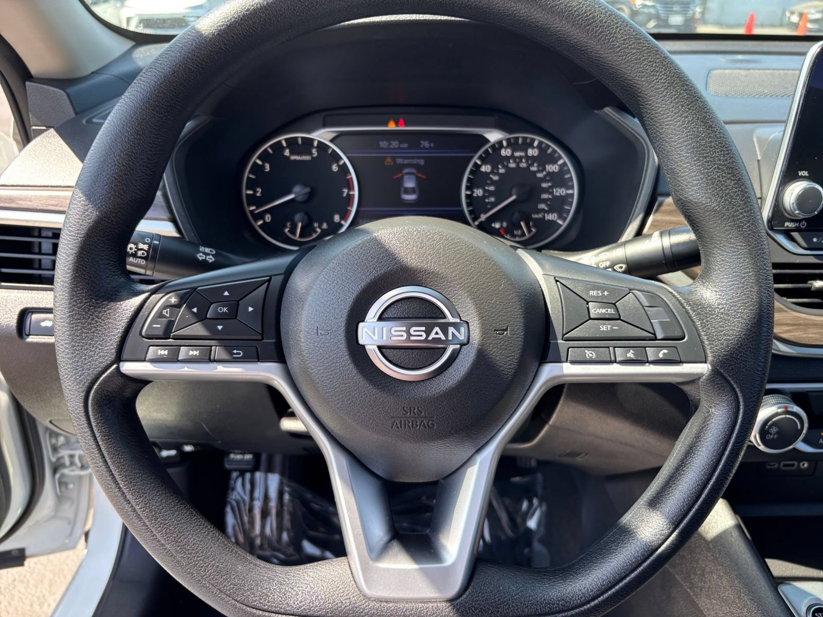 Used 2025 Nissan Altima 2.5 SV FWD image 27
