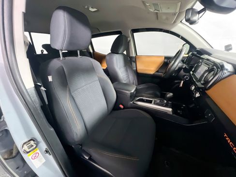 Used 2019 Toyota Tacoma SR5 image 30