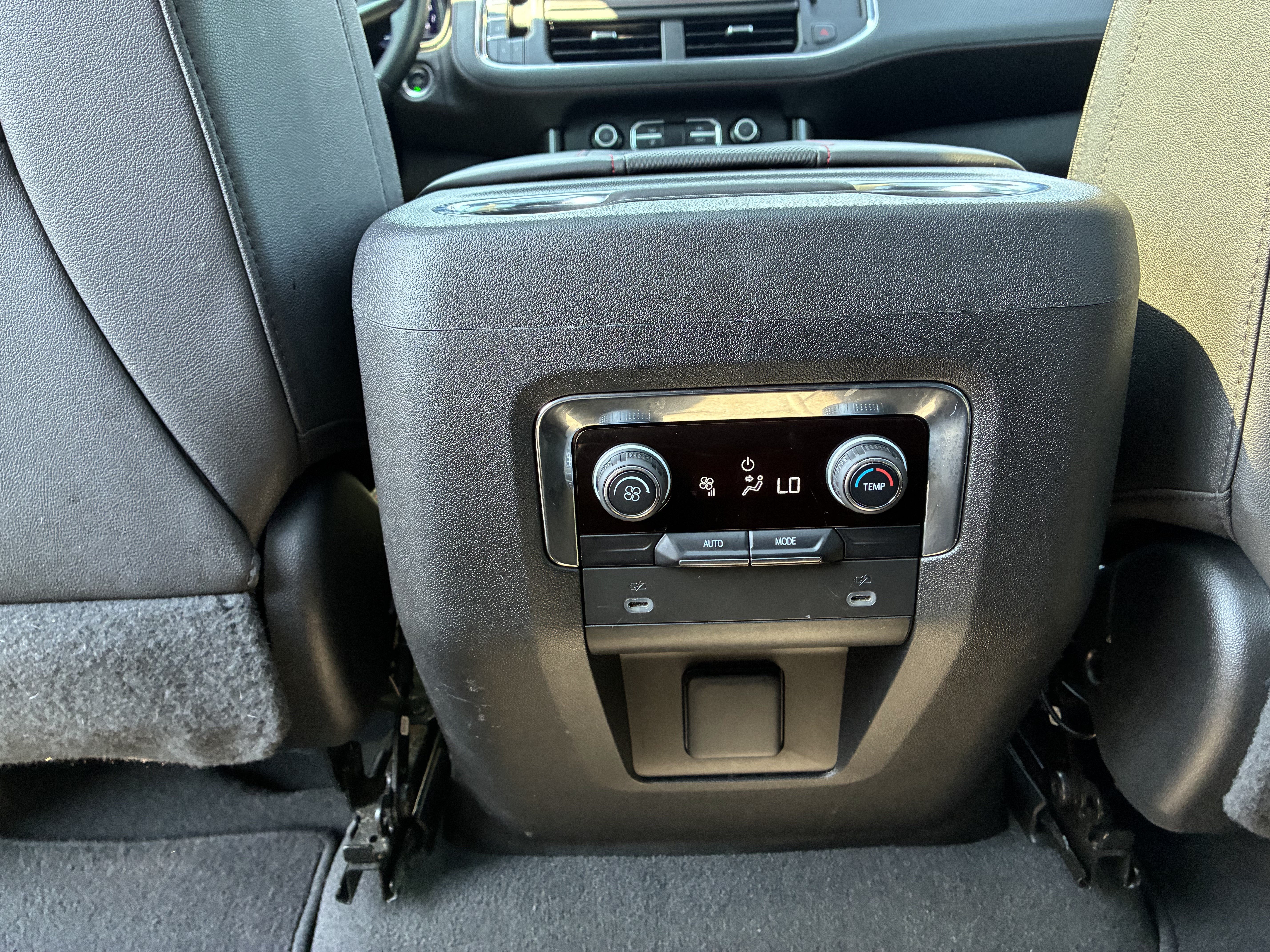 Used 2023 Chevrolet Tahoe RST AWD/4WD image 17