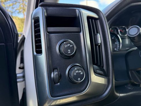 Used 2019 Chevrolet Silverado 2500 LT image 23