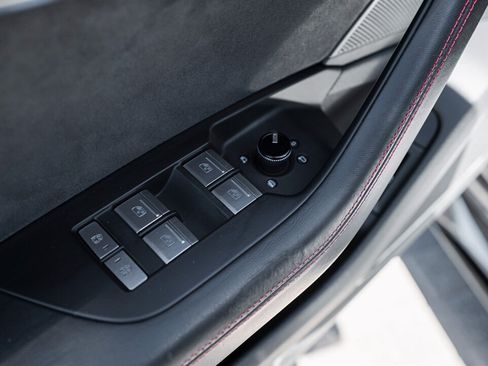 Used 2021 Audi RS 6 AWD/4WD image 27