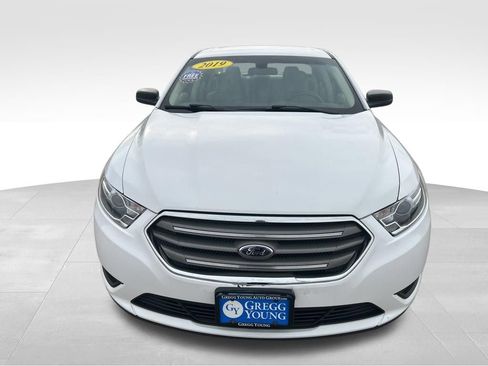 Used 2019 Ford Taurus SE image 11