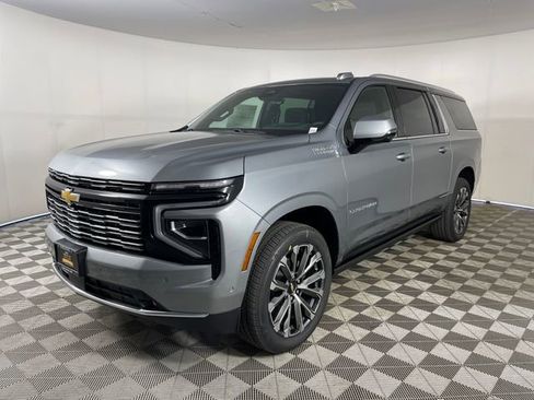 New 2026 Chevrolet Suburban High Country image 1