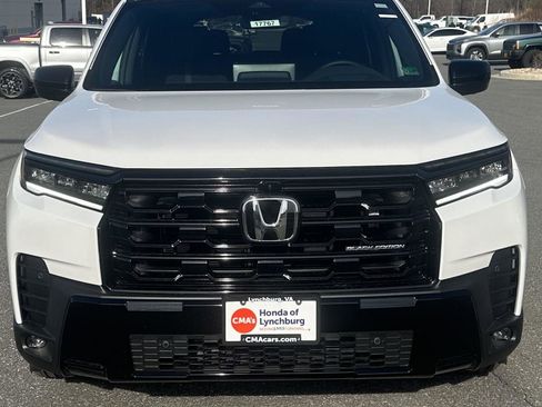 New 2026 Honda Pilot Black Edition image 8