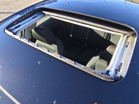 Used 2024 Honda Accord EX image 4