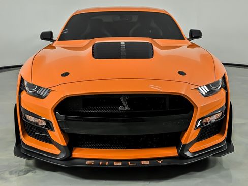 Used 2021 Ford Mustang Shelby GT500 w/ Technology Package RWD image 5