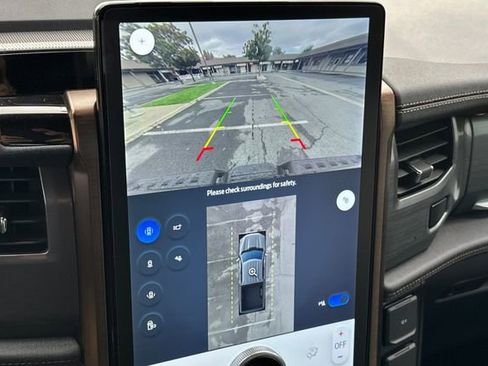 Used 2023 Ford F150 Lightning Lariat w/ Max Trailer Tow Package image 17