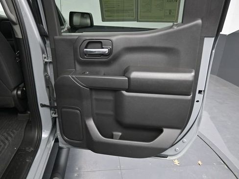Used 2025 Chevrolet Silverado 1500 Custom Trail Boss w/ Turbomax Blackout Package AWD/4WD image 21