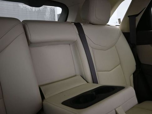 Used 2021 Cadillac XT5 Premium Luxury FWD image 16