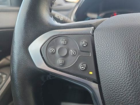 Used 2022 Chevrolet Traverse RS image 41