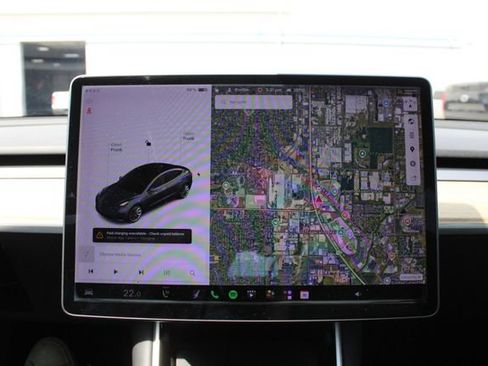 Used 2018 Tesla Model 3 Long Range RWD image 14