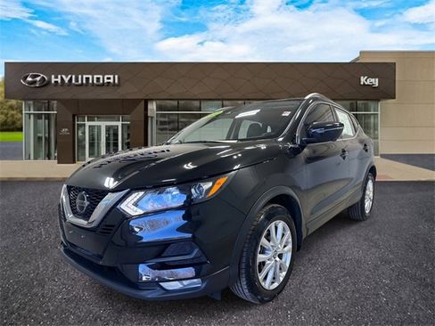 Used 2022 Nissan Rogue Sport SV w/ Technology Package image 1